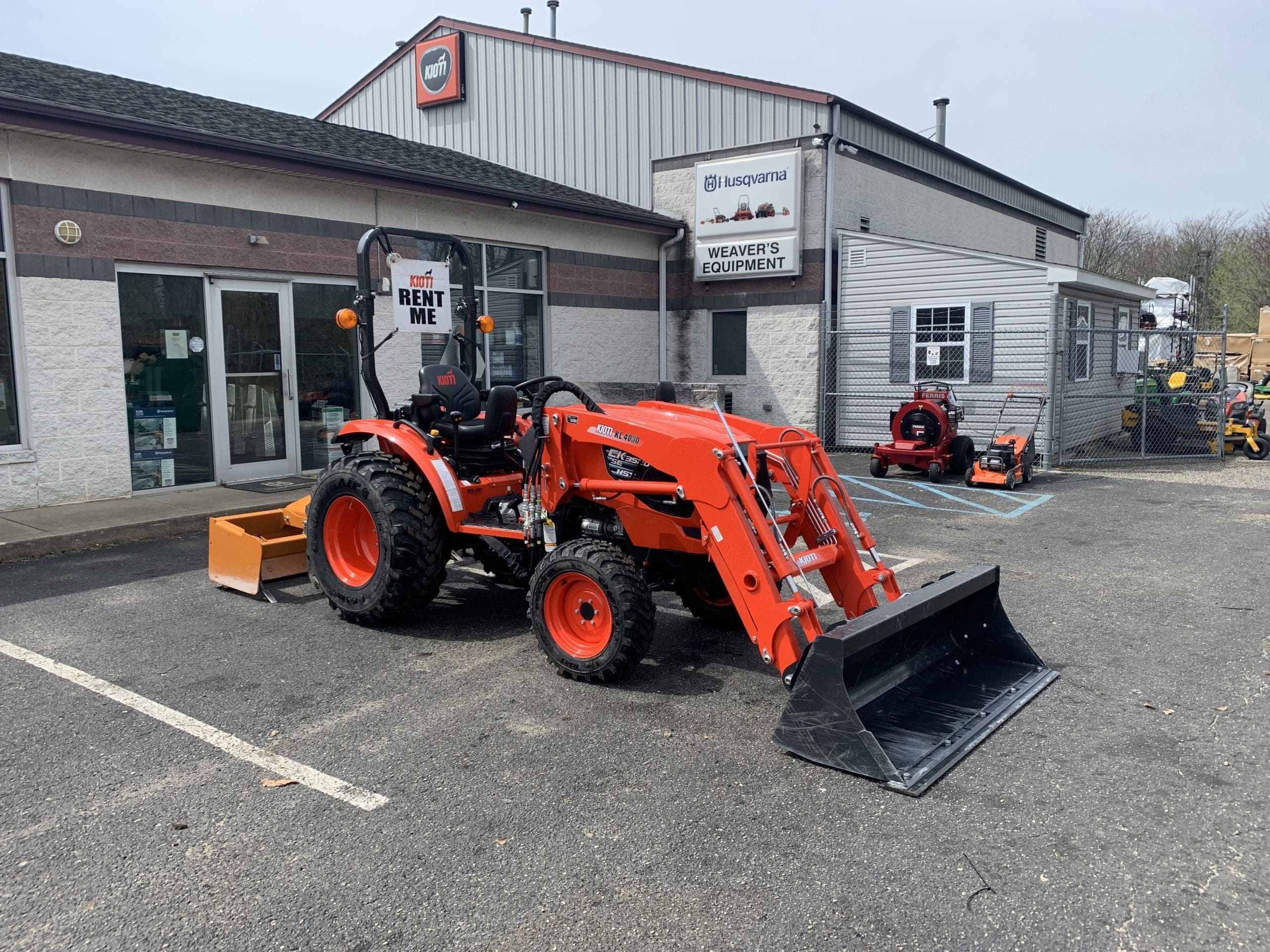 RENTAL KIOTI TRACTOR / LOADER 35 HP Weaver's Equipment